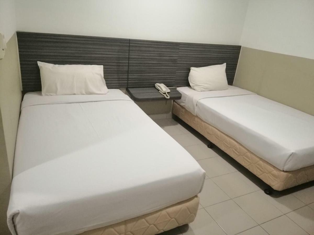 Orient Hotel 3*